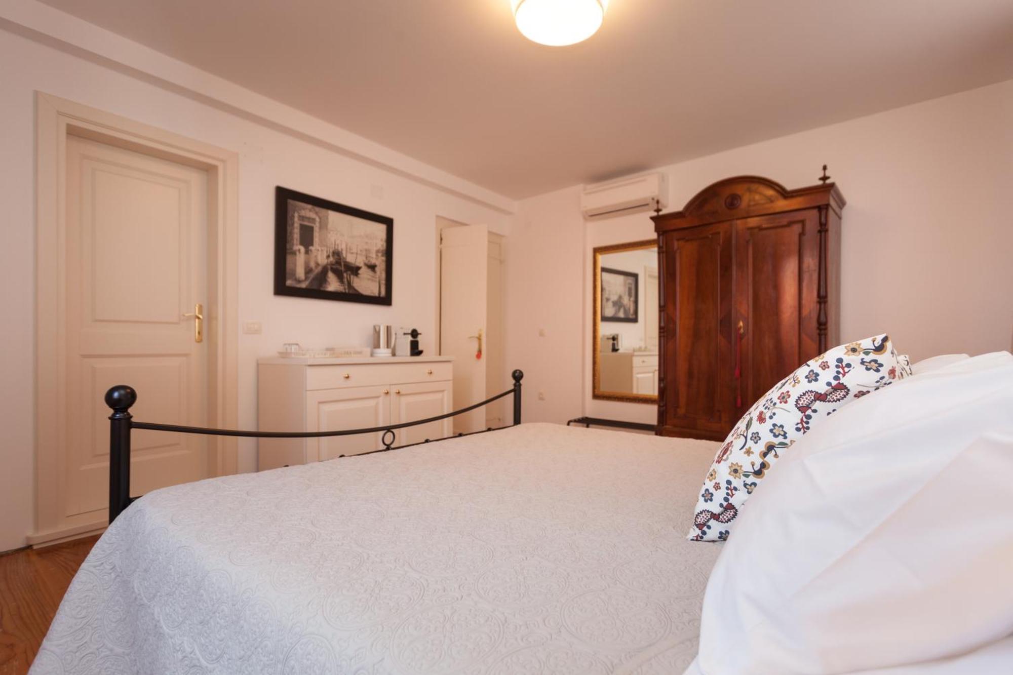 Guesthouse Casa Vittoria Rovinj Exterior foto
